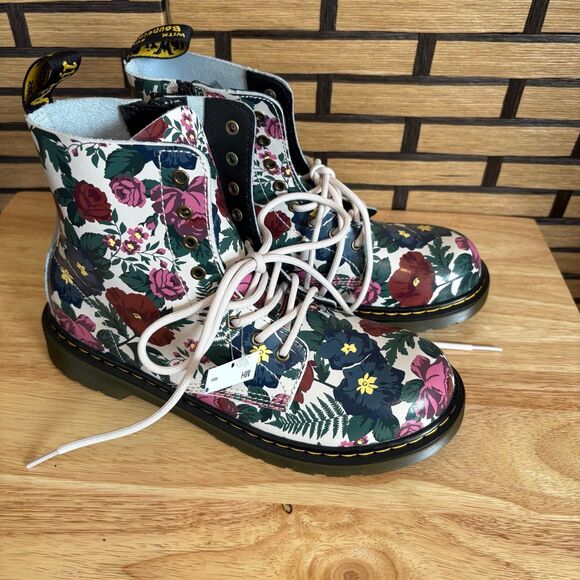 Dr. Martens Floral Combat Boots Size‎ 7 - Picture 2 of 9